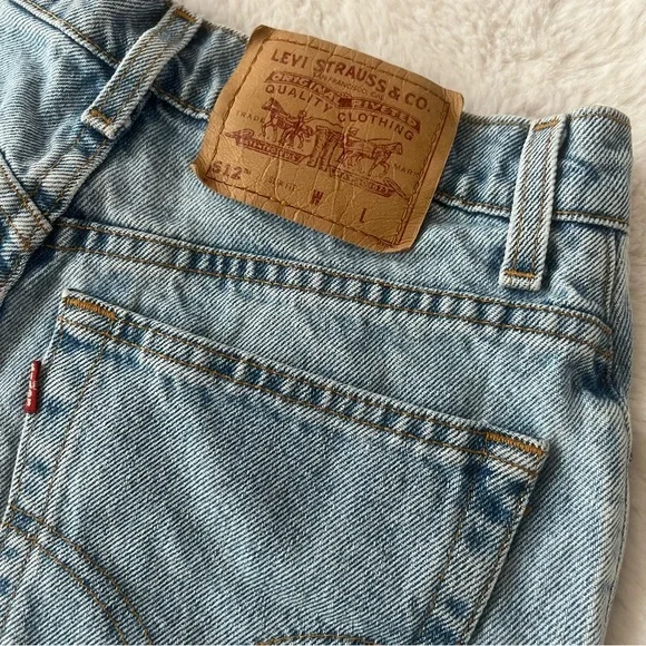 VINTAGE Levi’s 512 Slim Mom Shorts 90s Custom Floral, hand painted - Picture 5 of 10